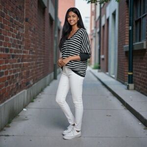 Express Navy and White Knit Sweater